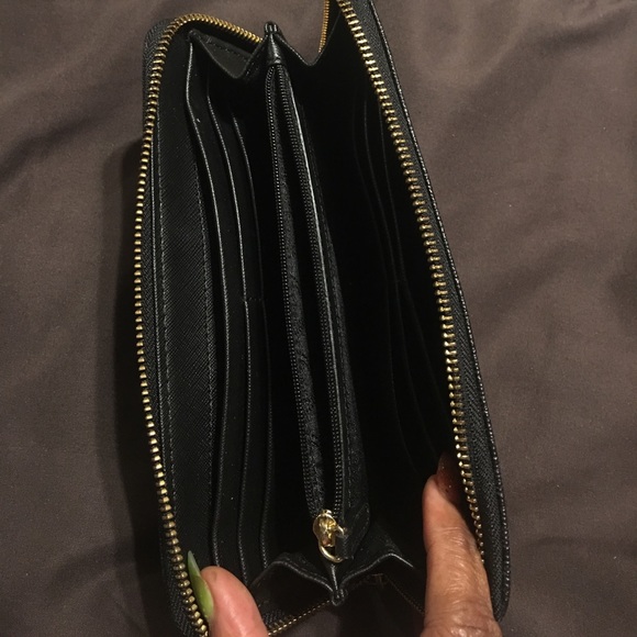 Wallet - Picture 2 of 4