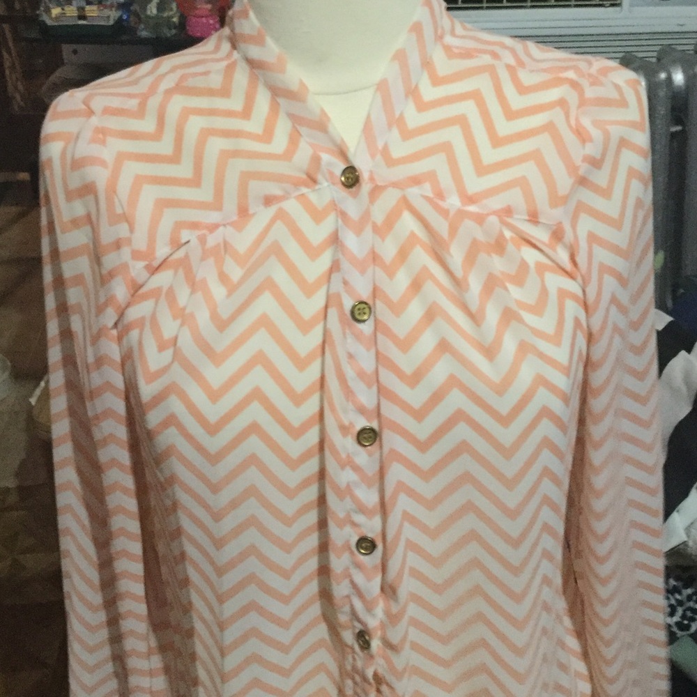 Button down blouse - Picture 2 of 3