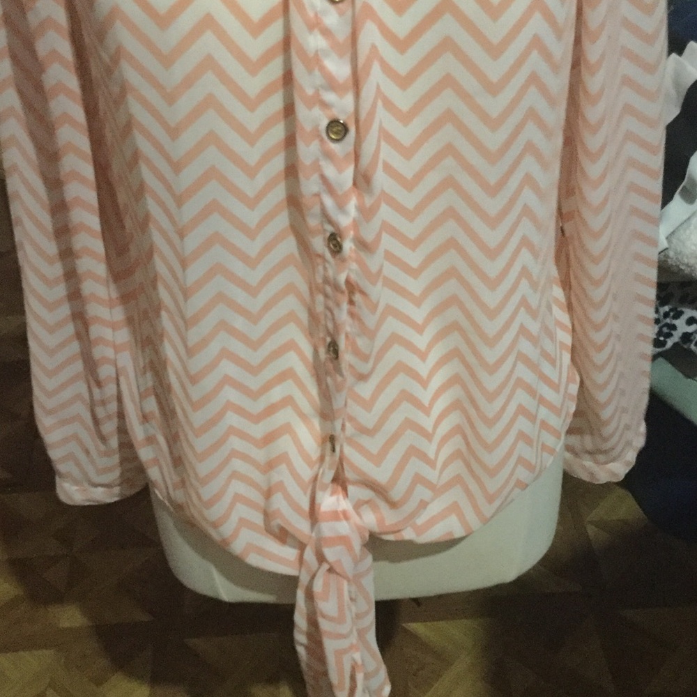 Button down blouse - Picture 3 of 3