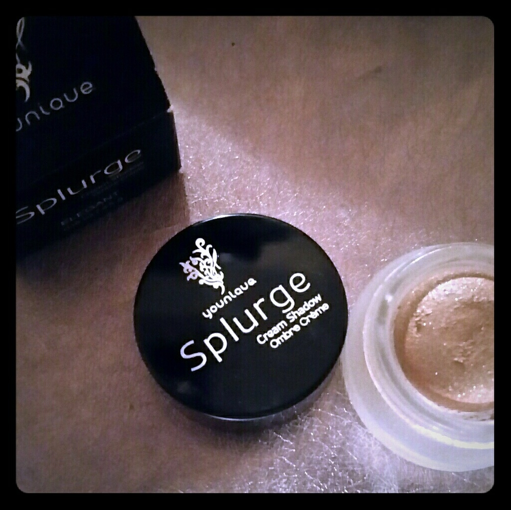 Younique Splurge Cream Eyeshadow- Elegant