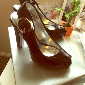 PRICE ⬇️ Black Patent Leather Peep-Toe Pumps