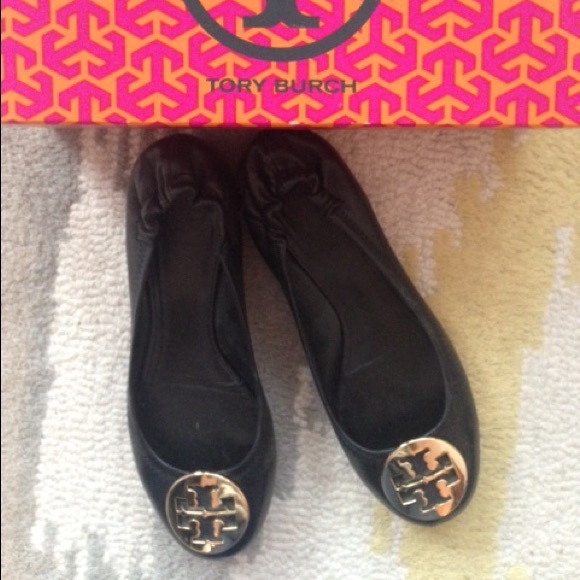 Classic Tory Burch Flats - size 7 1/2 - Picture 2 of 7