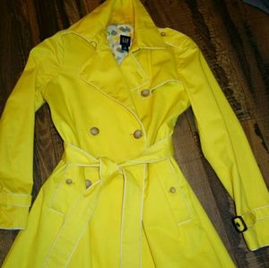 Adorable yellow coat from the gap!!