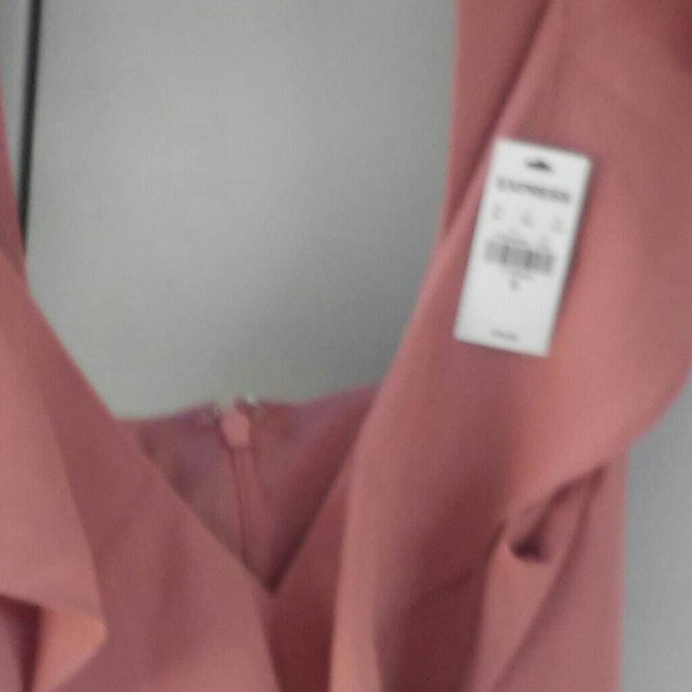 Exspess dress - Picture 4 of 4
