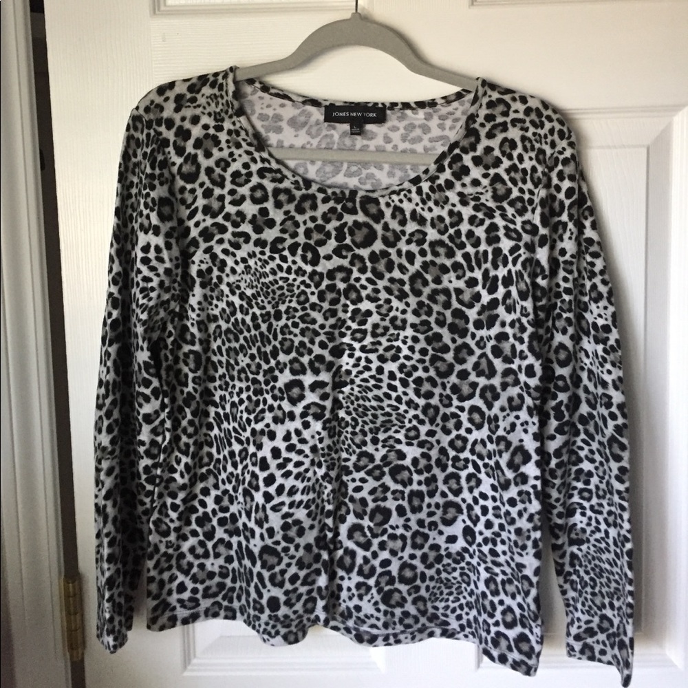 Jones New York Cheetah Print Tee