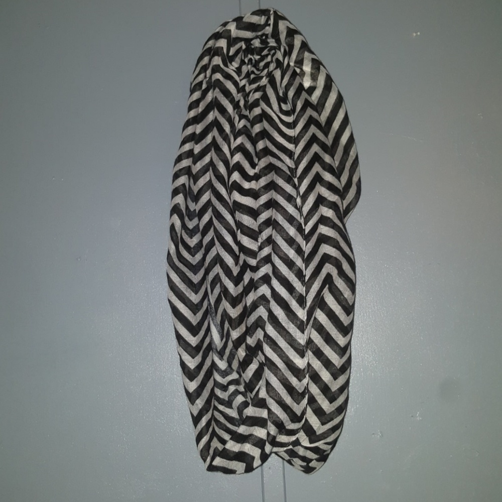 Scarf bundles - Picture 3 of 4