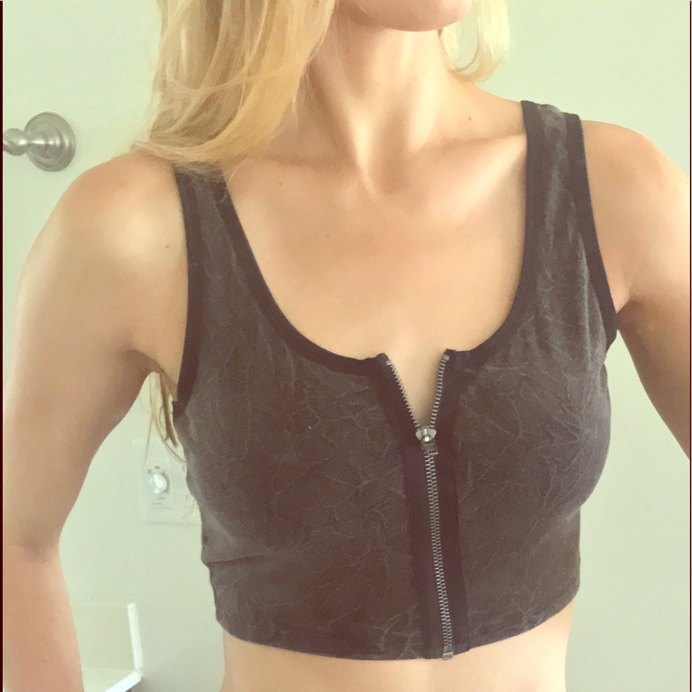 Volcom Front Zip Crop Top 🌊