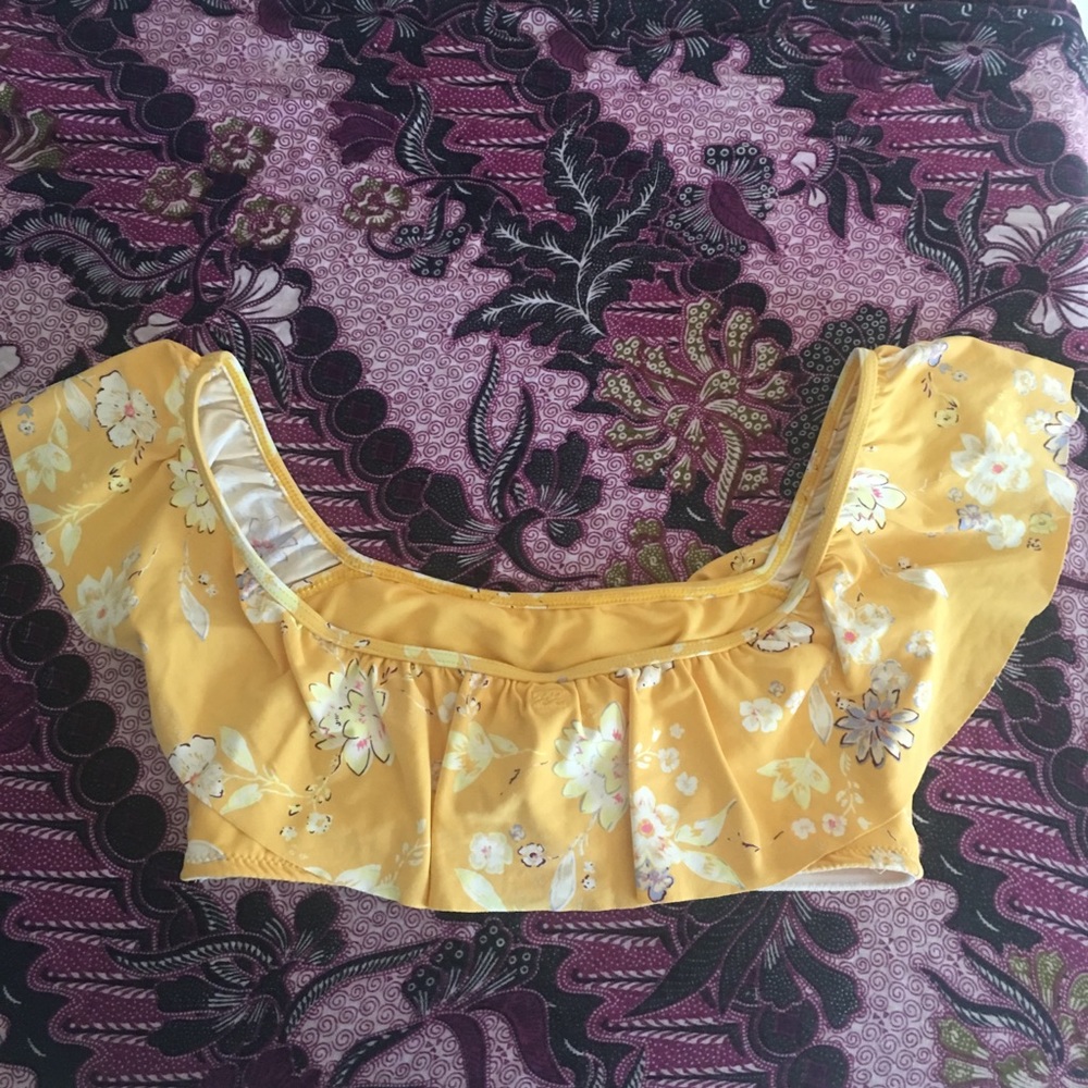 || Billabong Festival Floral Bikini Top ||