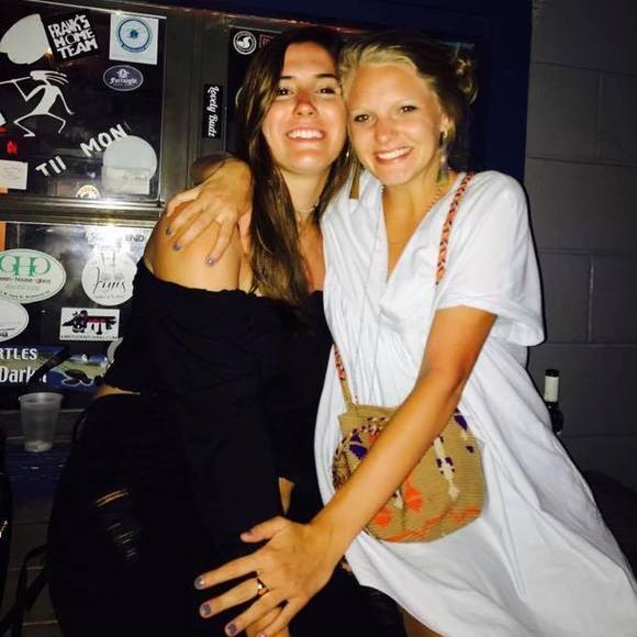 Meet your Posher, Sara - Picture 1 of 1