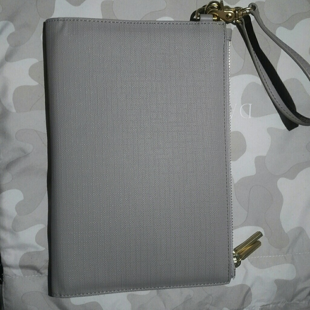 Dagne Dover Essentials Clutch Bleeker Blush