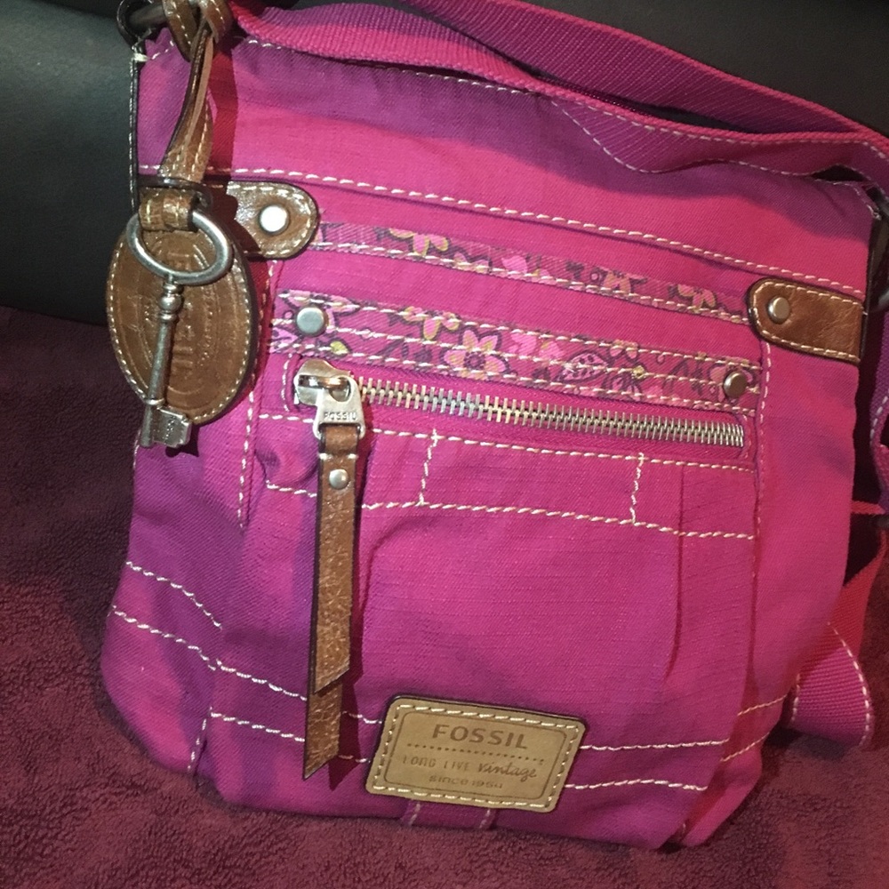 Fossil purse