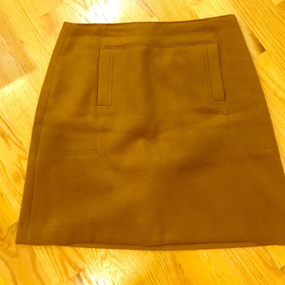 Loft wool skirt with pockets