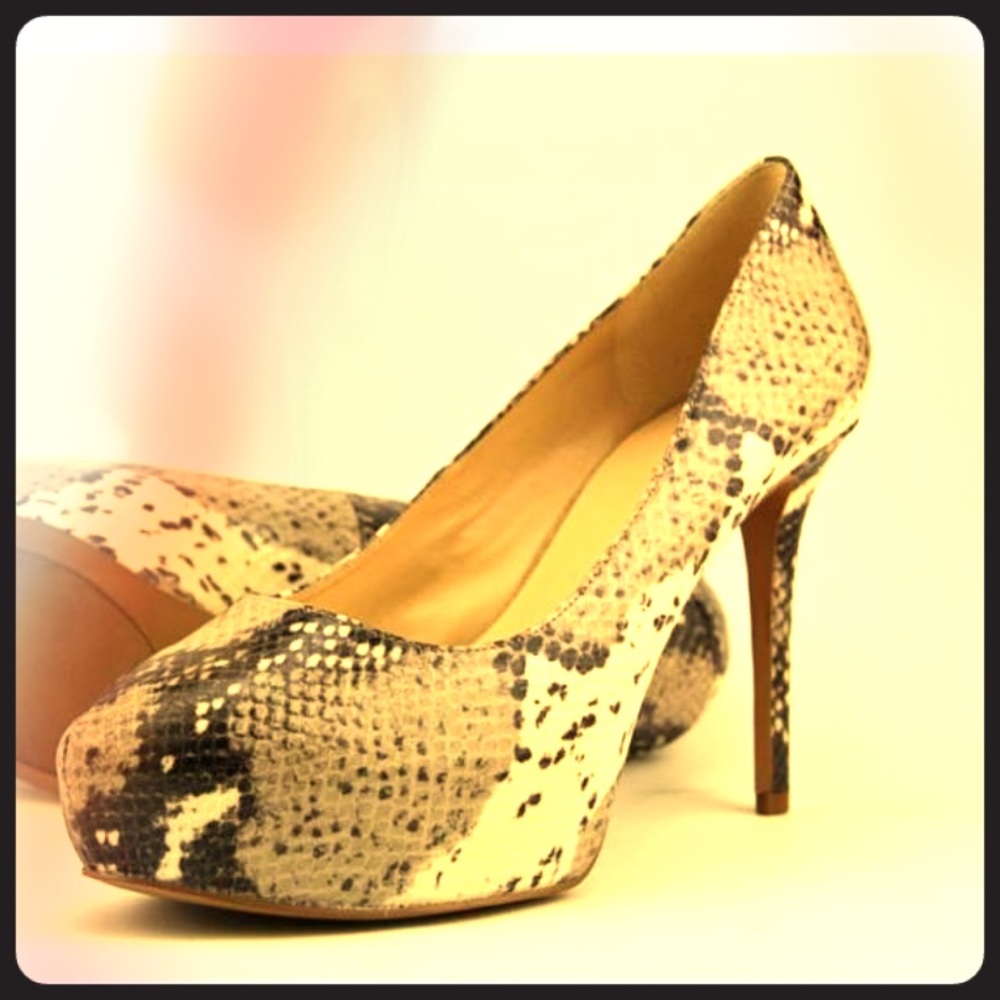 Like-New Nine West Pump👠
