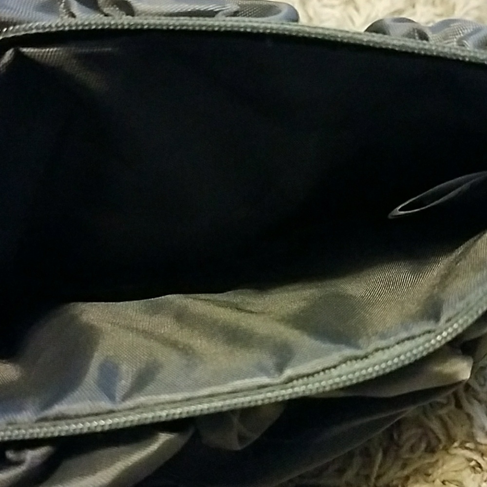 Hand Bag - Picture 4 of 4