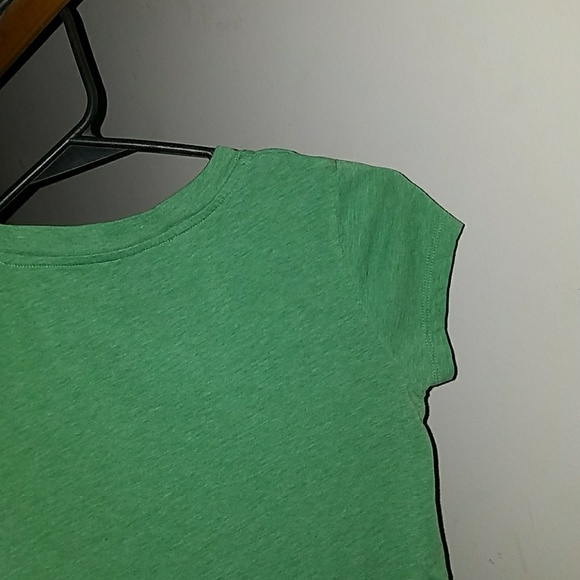 A t-shirt - Picture 7 of 8