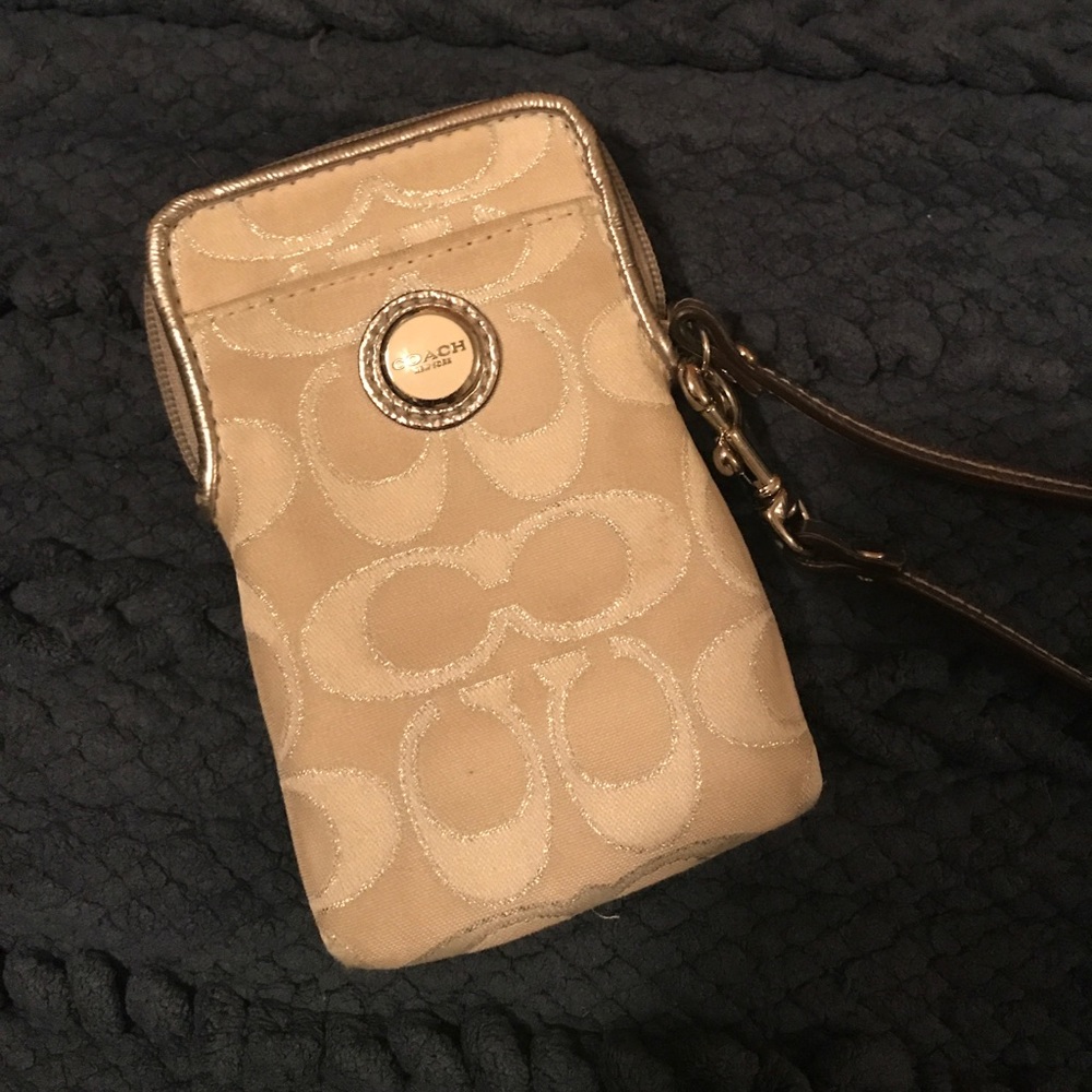 💋 CUTE TAN AND SILVER COACH WRISTLET