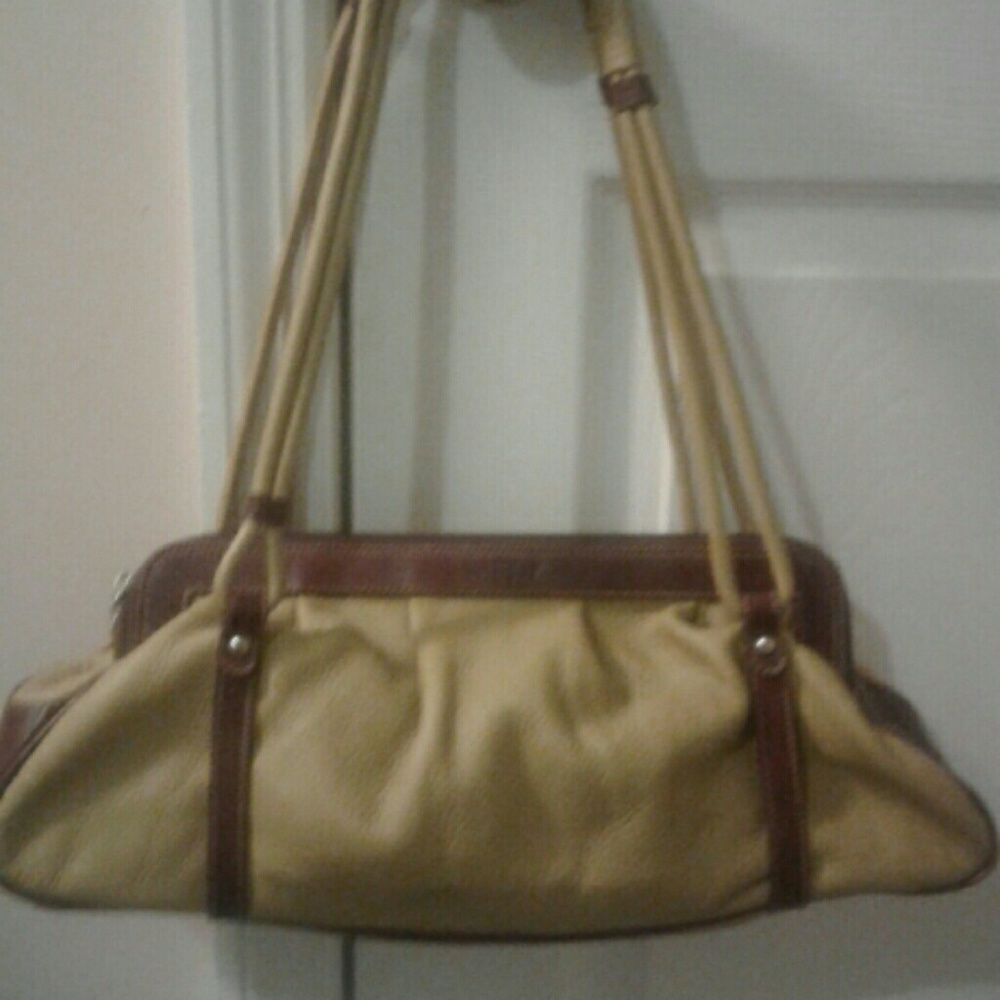Spanish Petusco Bag Genuine leather
