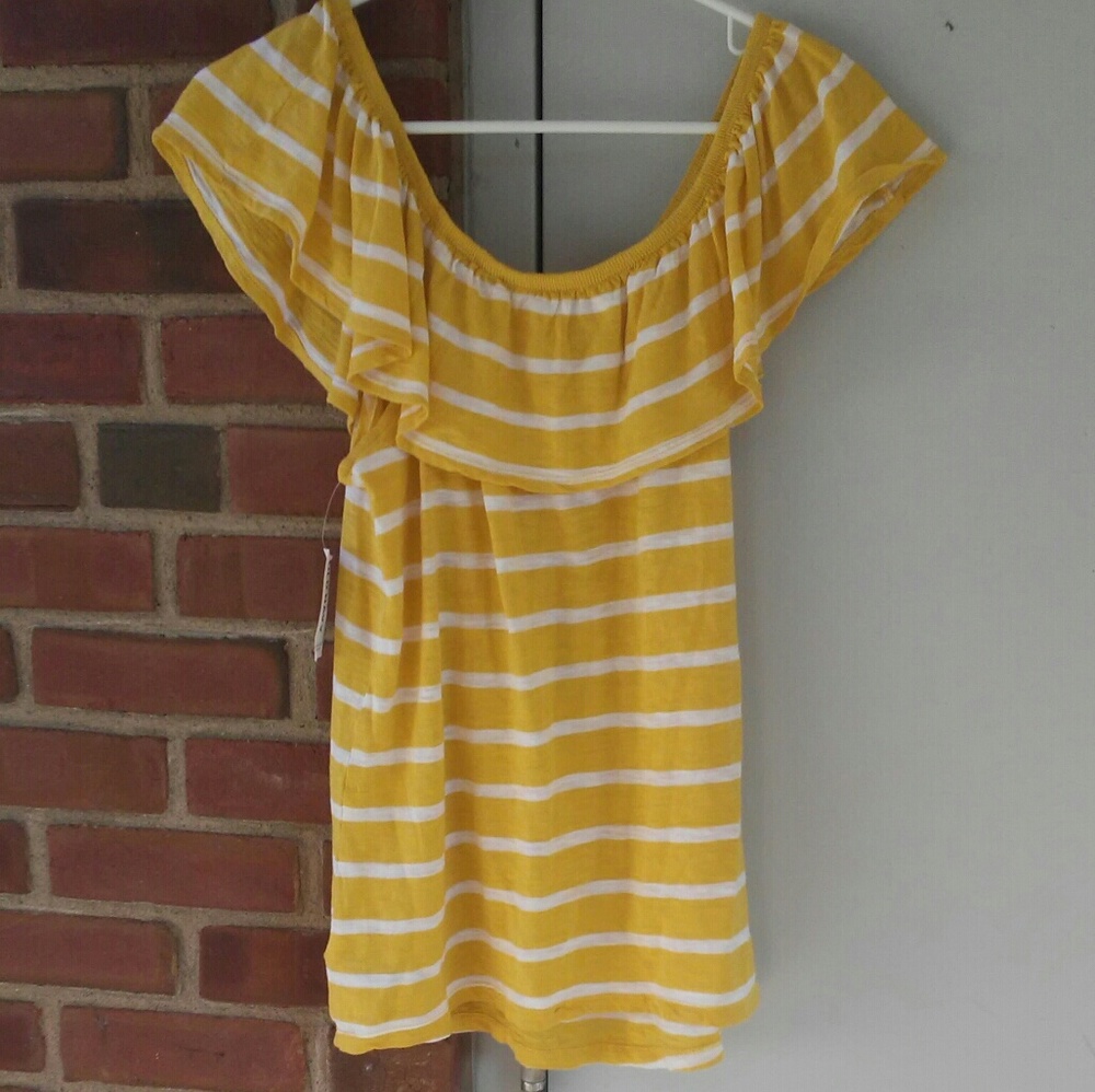 Old navy shirt