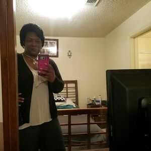 Meet your Posher, Debra