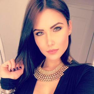 Meet your Posher, Gabriela