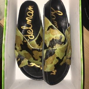 Sam Edelman camo slides