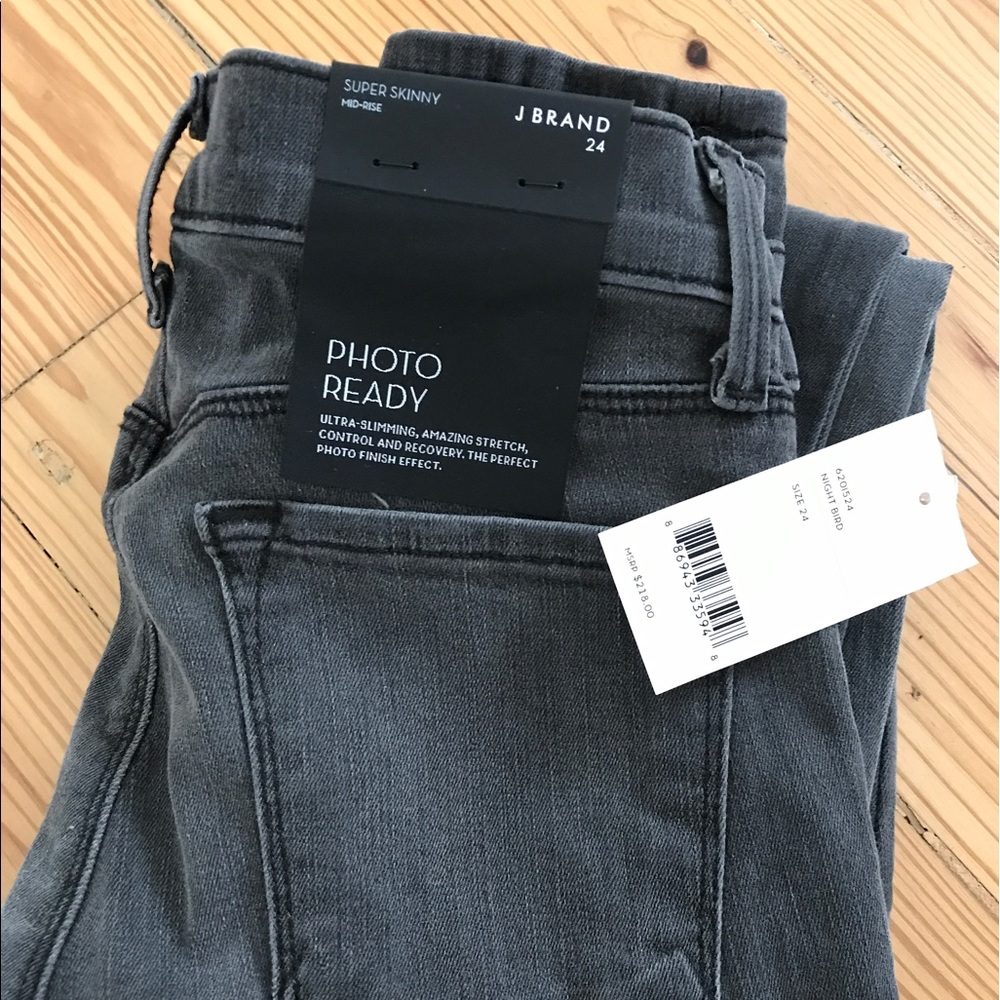 NWT J brand midrise 620 photoready grey jeans