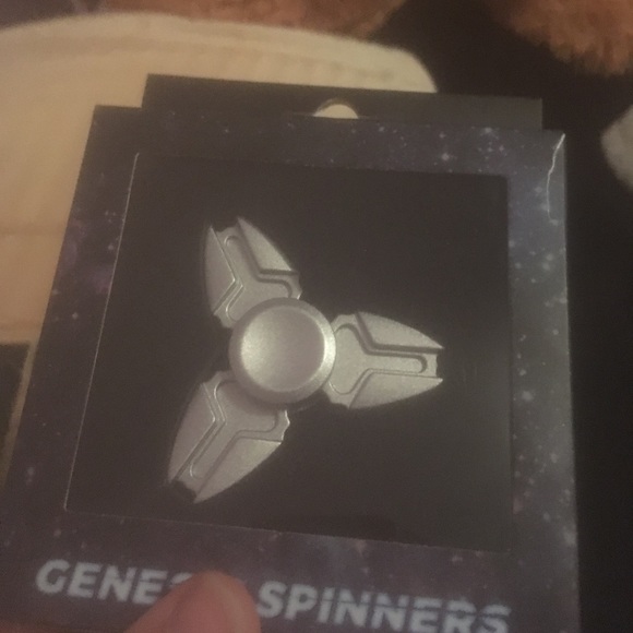 Spinners - Picture 3 of 7