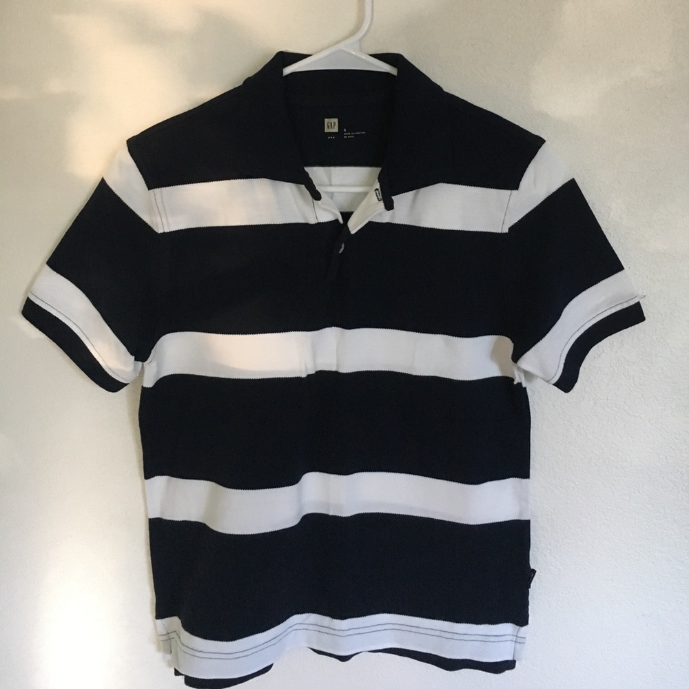 Boys GAP polo shirt