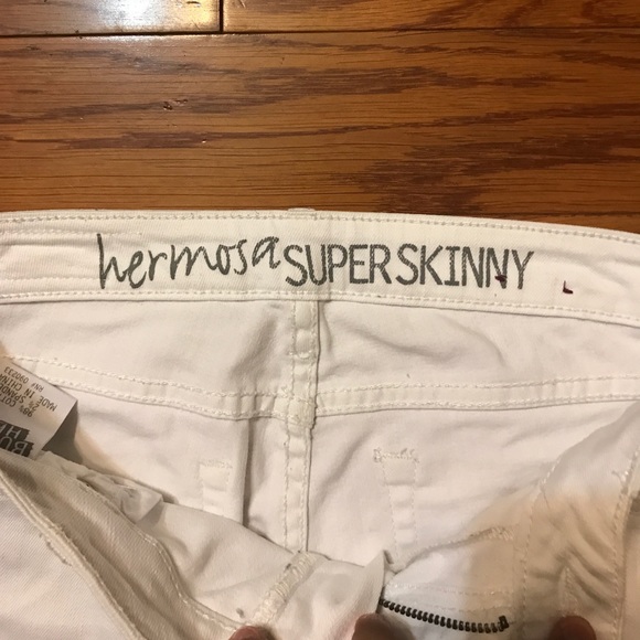 Bull head jeans. Size 5 - Picture 2 of 3