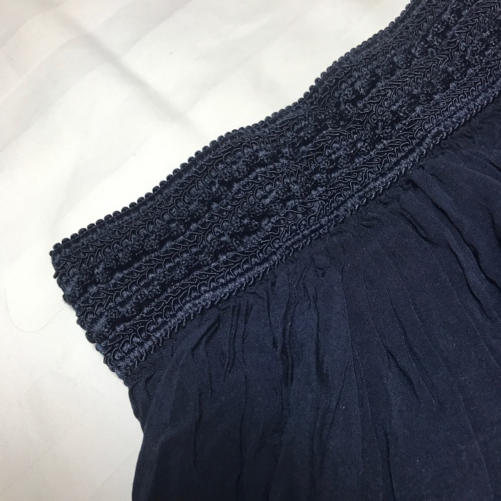 Aeropostale embroidered blue skirt - Picture 2 of 3
