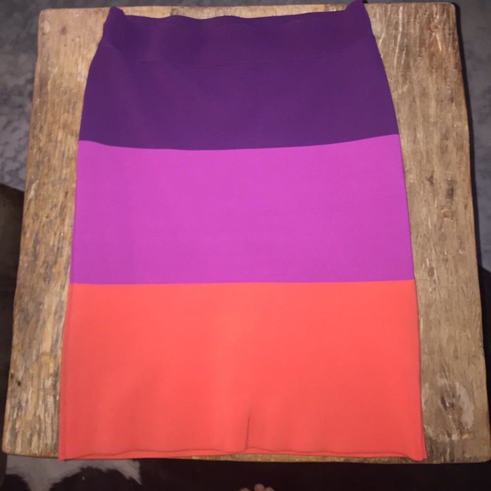 BCBGMAXAZRIA "Scarlett" Pencil Skirt