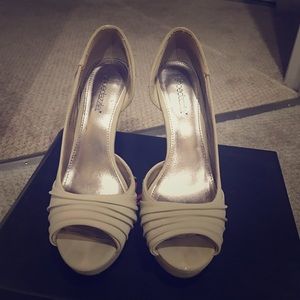 Beige heels