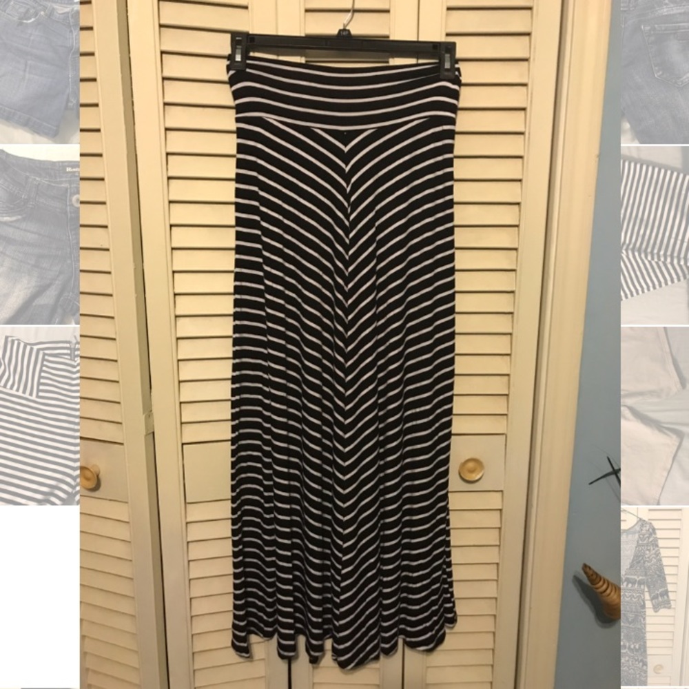 ‼️⏰SALE‼️Black and white striped maxi skirt