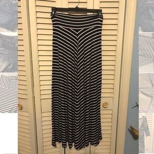‼️⏰SALE‼️Black and white striped maxi skirt
