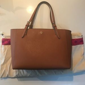 LIKE NEW Tory Burch York Small Buckle Tote