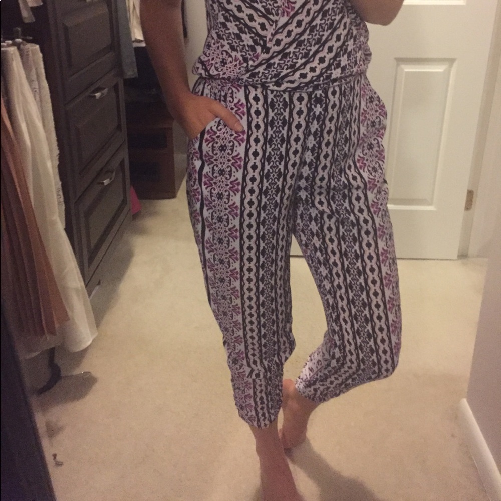 Jumpsuit - Picture 3 of 7