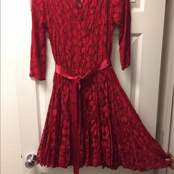 Dress - Picture 4 of 4