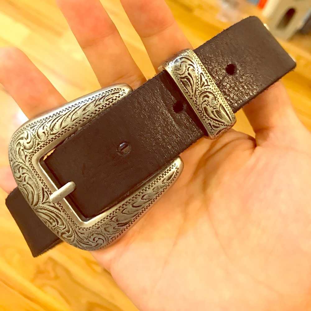 Urban outfitters 100% leather western belt