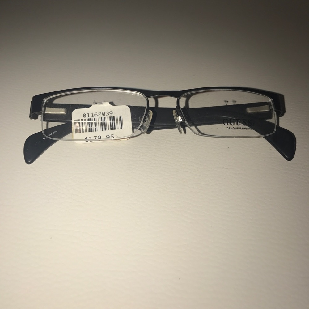 Guess men's reading glasses 👓 FINAL PRICE