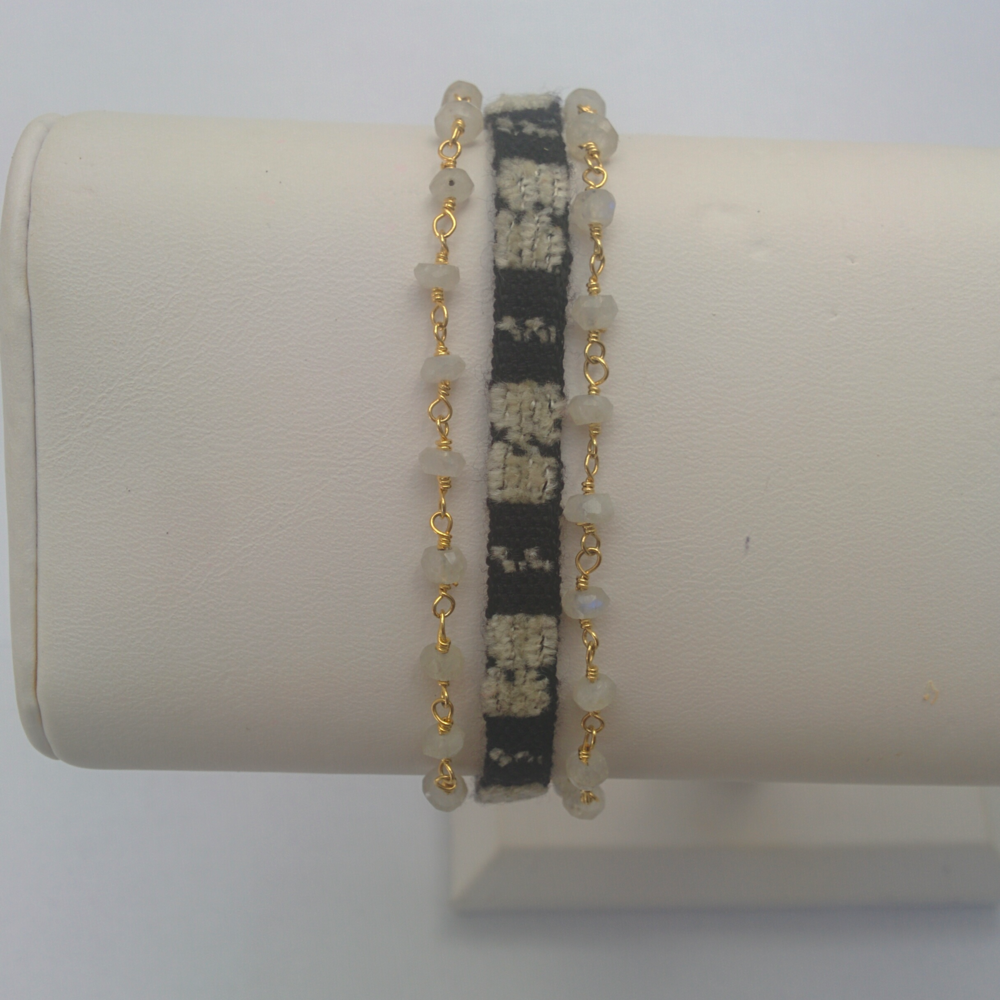 Semiprecious Stone Chain Bracelet Black/White