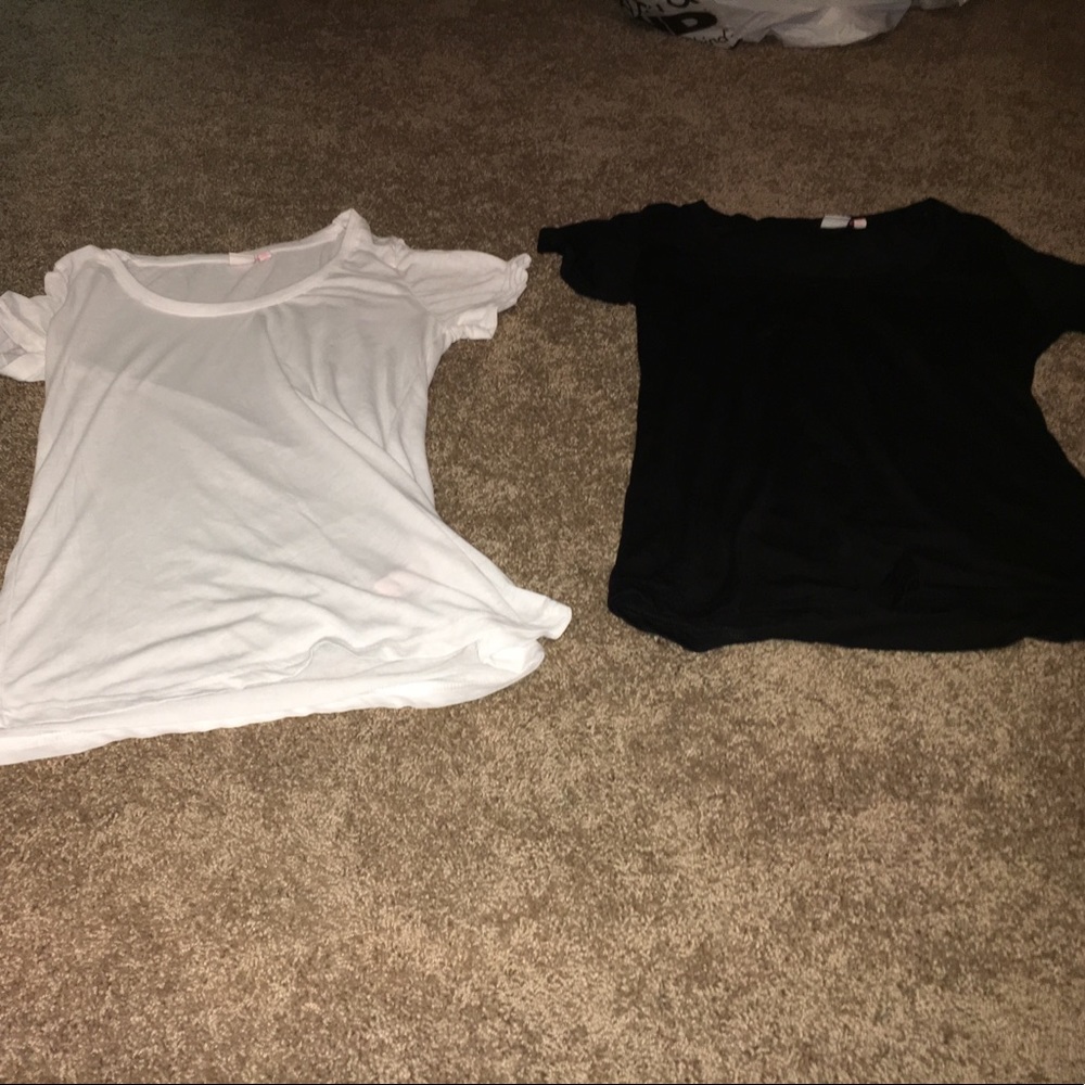 White and Black Short Sleeve T- Shirts