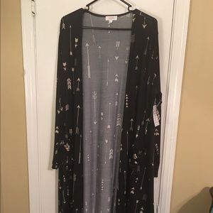 BNWT Lularoe Arrow Sarah