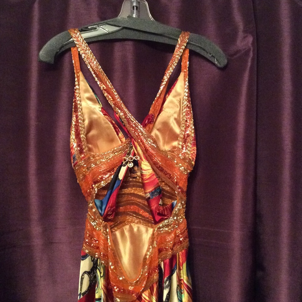 Multicolor beaded gown - Picture 8 of 8