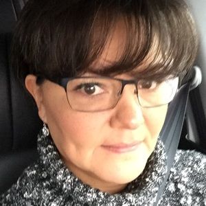 Meet your Posher, Lori