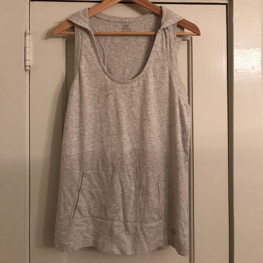 Nike sleeveless pullover!