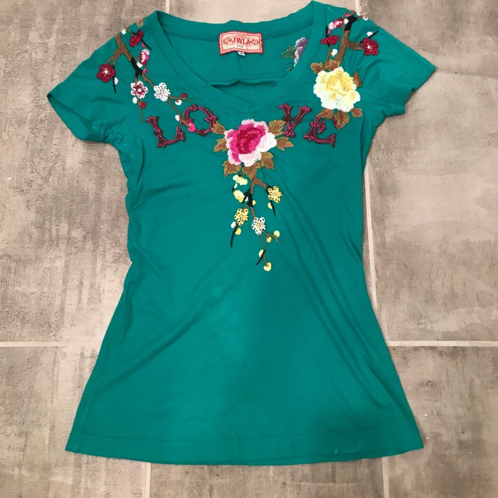JWLA embroidered turquoise tee