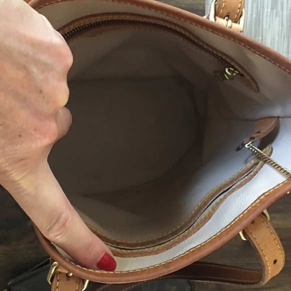 *SOLD* LOUIS VUITTON PM BUCKET BAG - Picture 2 of 8