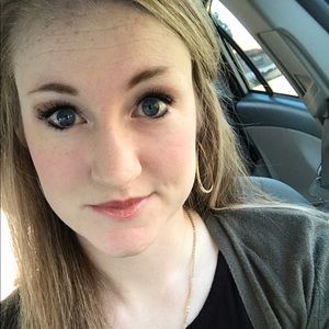 Meet your Posher, Kera