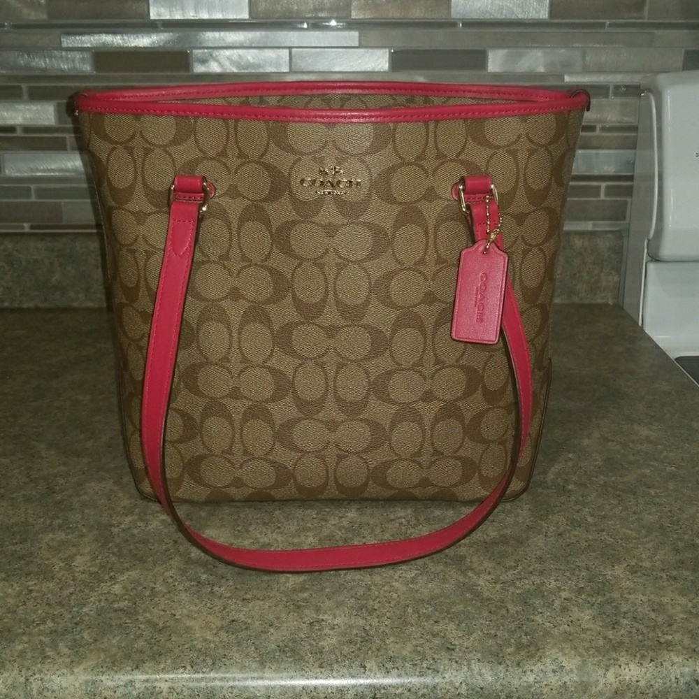 Coach Signature Zip Top Tote