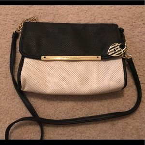 BETSEY JOHNSON CROSSBODY PURSE